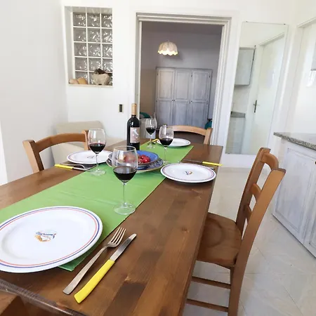 Torre Santo Stefano アパートホテル 3*