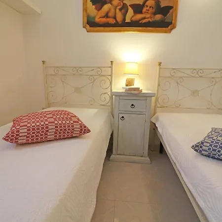 Torre Santo Stefano アパートホテル 3*