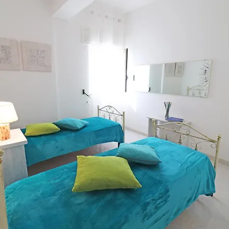 Torre Santo Stefano アパートホテル