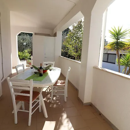 アパートホテル Torre Santo Stefano 3*
